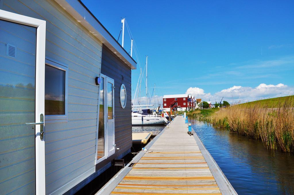 Bestmarine Waterchalets Flevo Marina Lelystad Rum bild